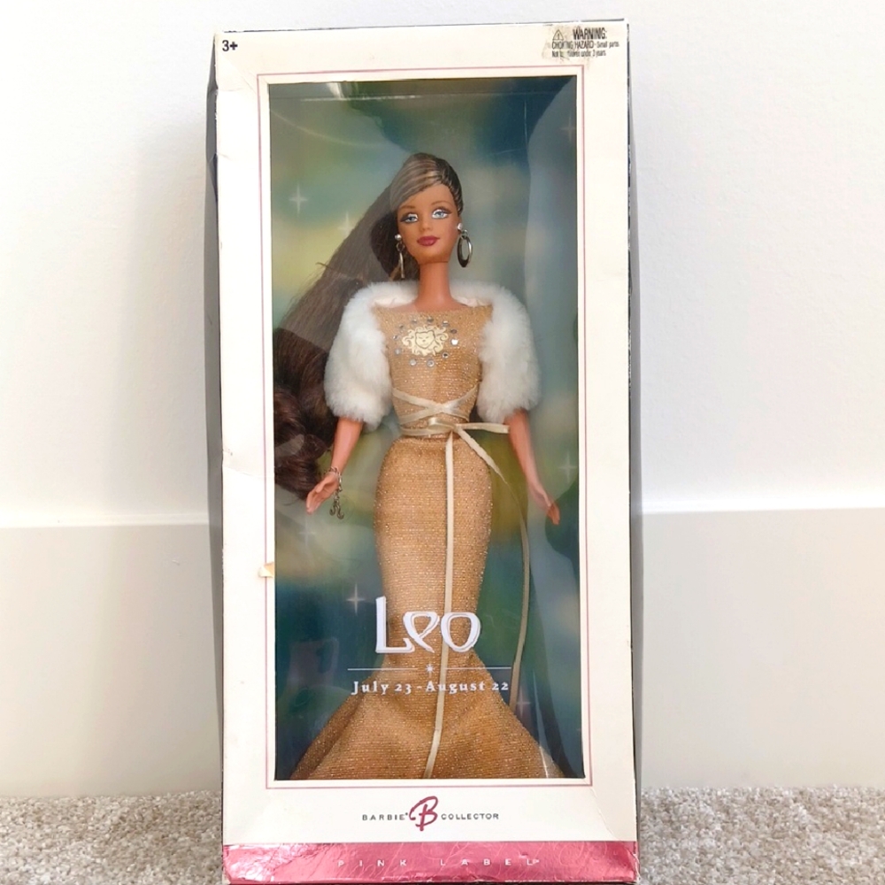 2004 Leo Barbie IN BOX